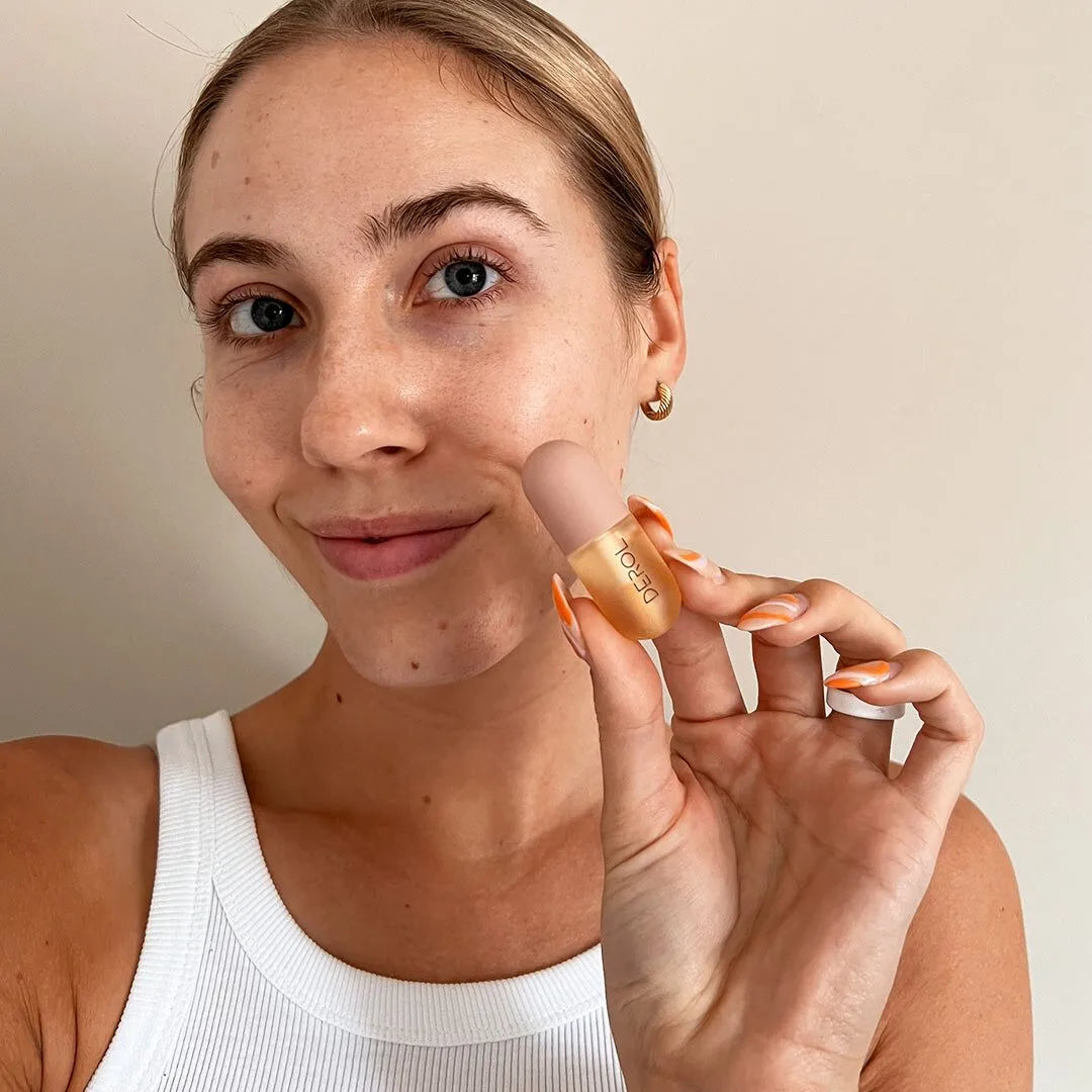 Siero Labbra Carnose – In soli 5 minuti, le tue labbra ritrovano volume, morbidezza e seduzione.